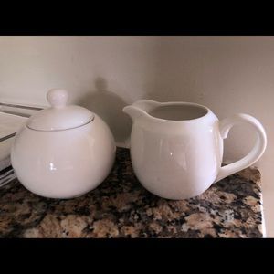 Creamer and sugar